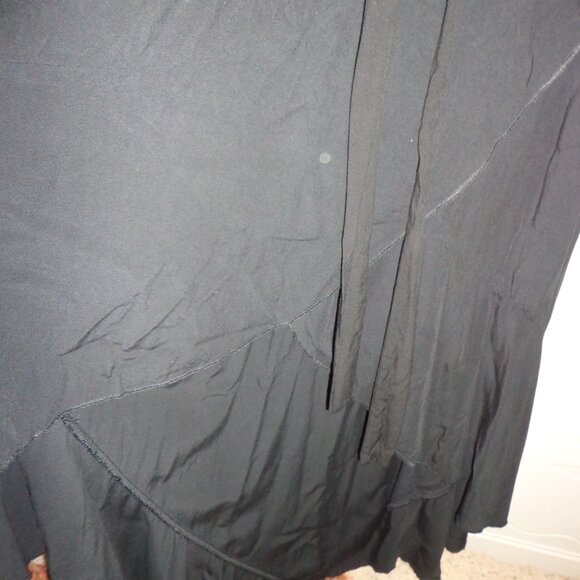 NEW GRECERELLE Maxi Wrap Dress M Black Waist Ties Ruffled Cap Sleeves V-Neck - Picture 7 of 16